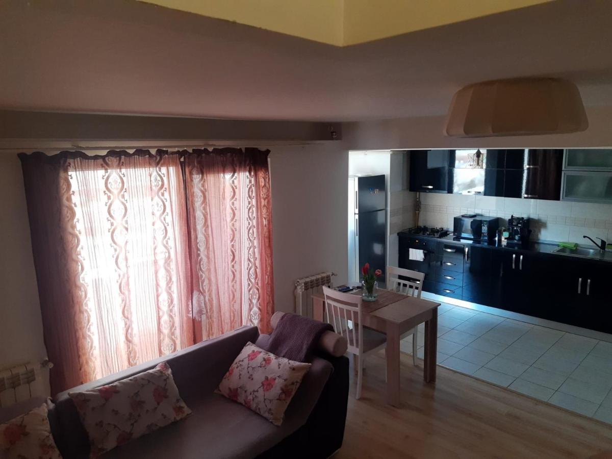 Apartament 3 Camere Ramnicu Valcea Exterior photo